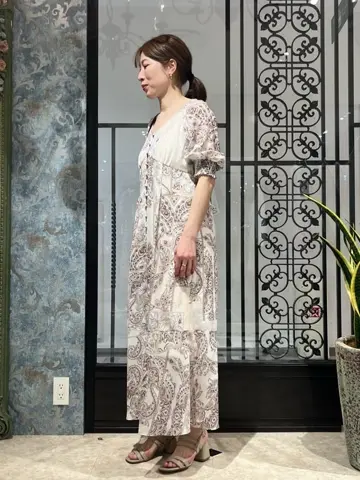 GRACE CONTINENTAL The Banquet 泉　智子 コーディネート画像