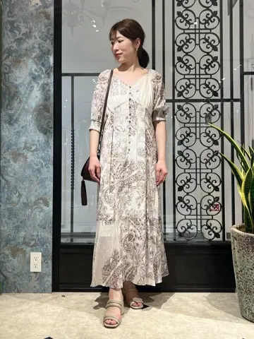 GRACE CONTINENTAL The Banquet 泉　智子 コーディネート画像