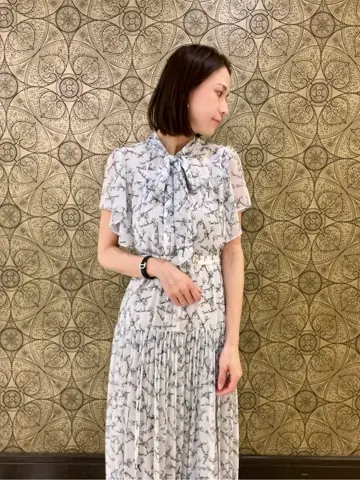 GRACE CONTINENTAL The Banquet 亀田 未希 コーディネート画像