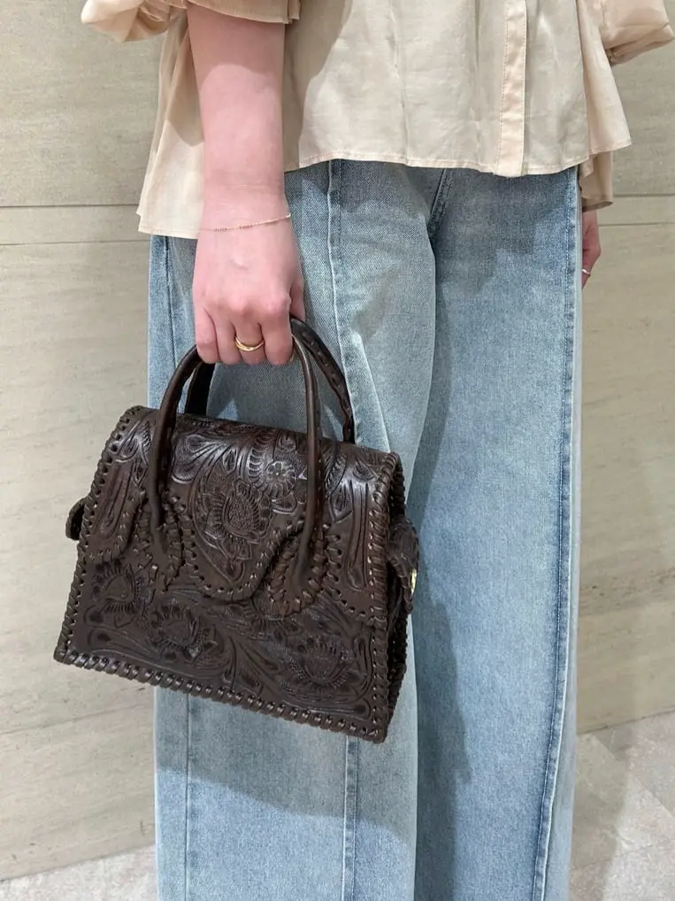 GRACE CONTINENTAL The Banquet Taura コーディネート画像