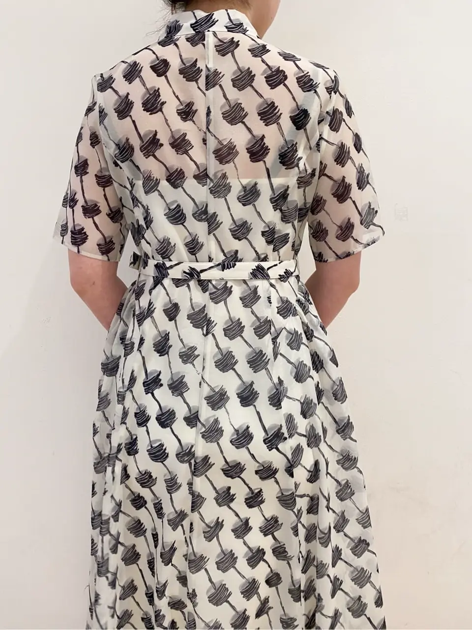 GRACE CONTINENTAL The Banquet mikiho コーディネート画像