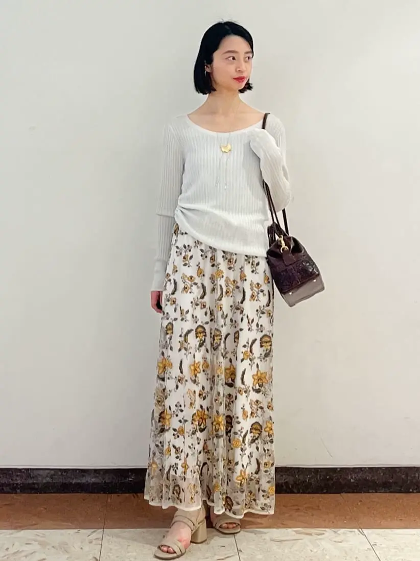 GRACE CONTINENTAL The Banquet yuri コーディネート画像