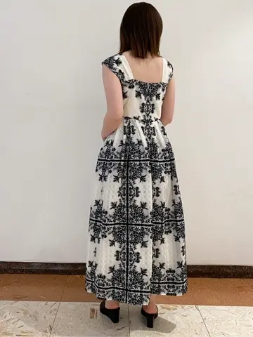 GRACE CONTINENTAL The Banquet mikiho コーディネート画像