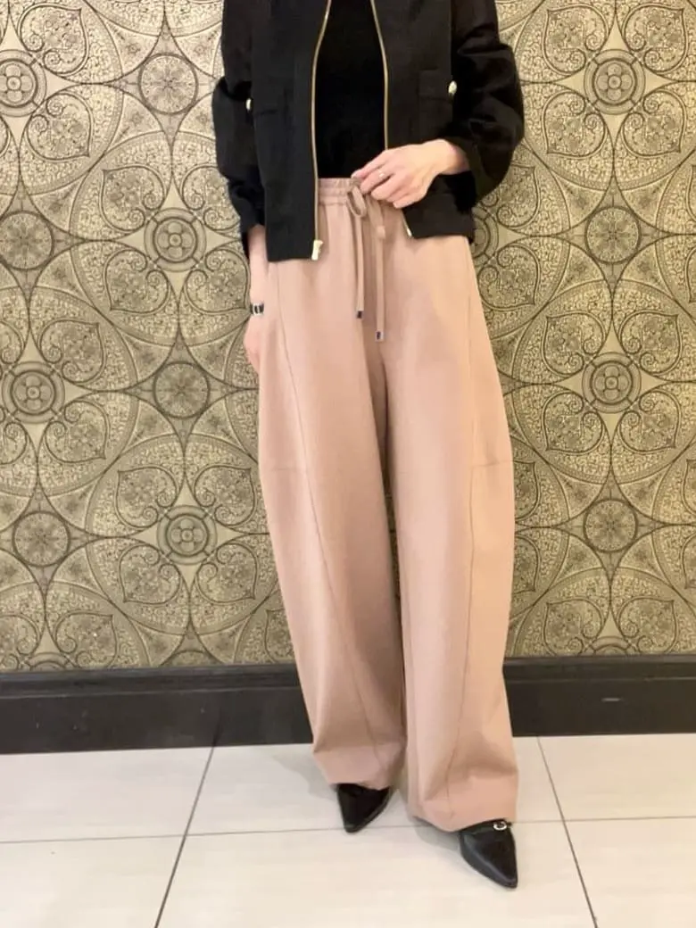 GRACE CONTINENTAL The Banquet 亀田 未希 コーディネート画像