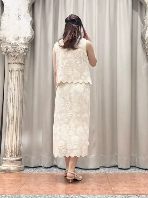 GRACE CONTINENTAL The Banquet 関谷　真琴 コーディネート画像