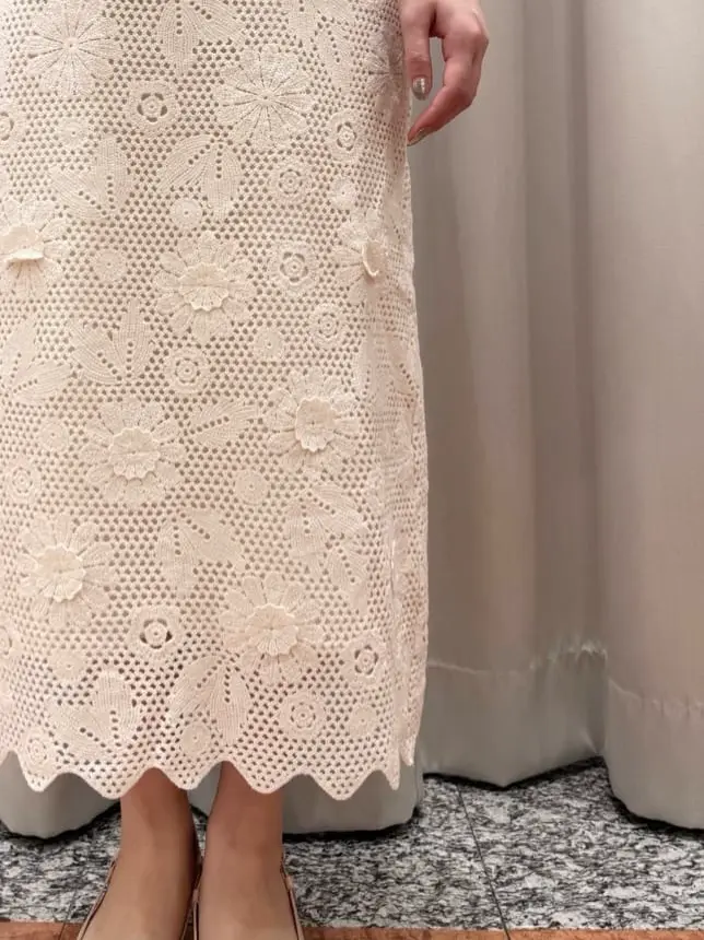 GRACE CONTINENTAL The Banquet 関谷　真琴 コーディネート画像