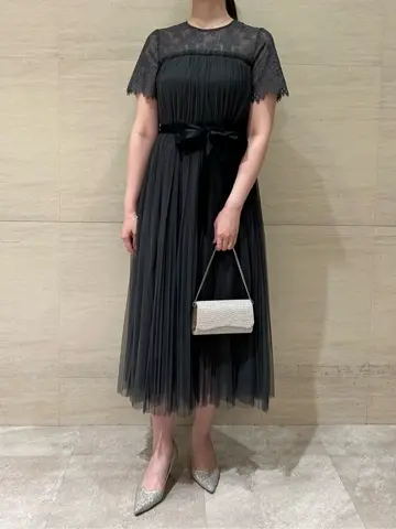 GRACE CONTINENTAL The Banquet Taura コーディネート画像