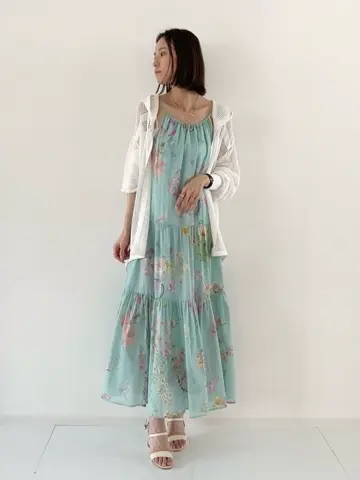 GRACE CONTINENTAL The Banquet 亀田 未希 コーディネート画像