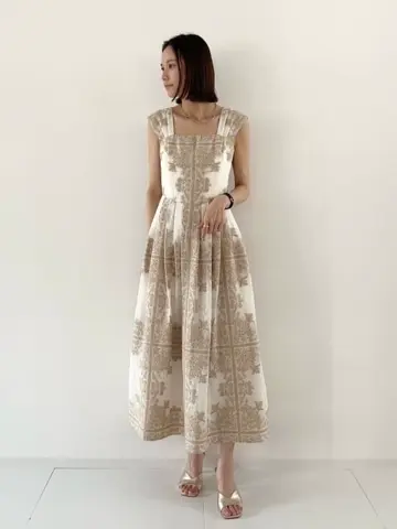 GRACE CONTINENTAL The Banquet 亀田 未希 コーディネート画像