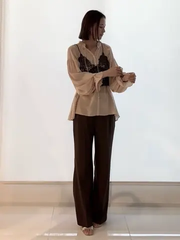 GRACE CONTINENTAL The Banquet 亀田 未希 コーディネート画像