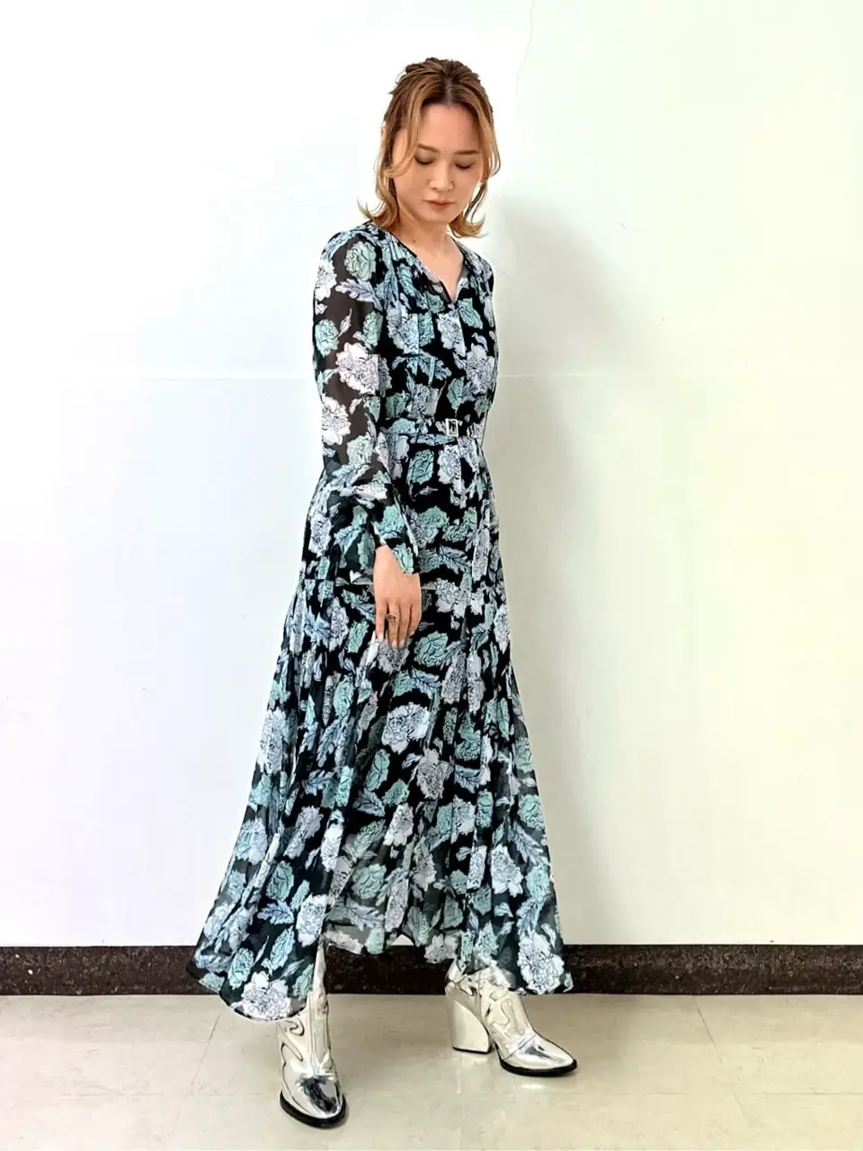 GRACE CONTINENTAL The Banquet Kogane. コーディネート画像