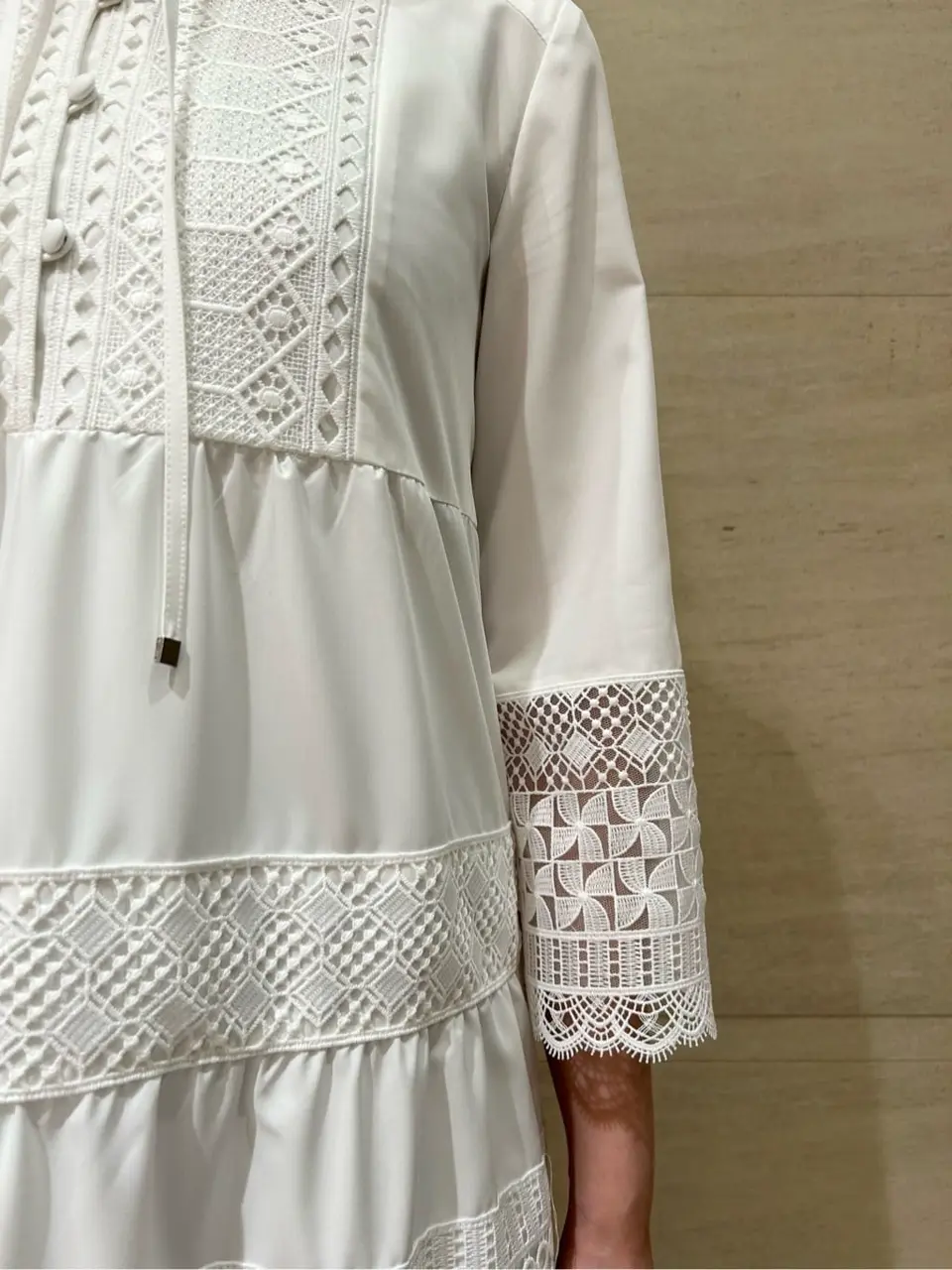 GRACE CONTINENTAL The Banquet Taura コーディネート画像