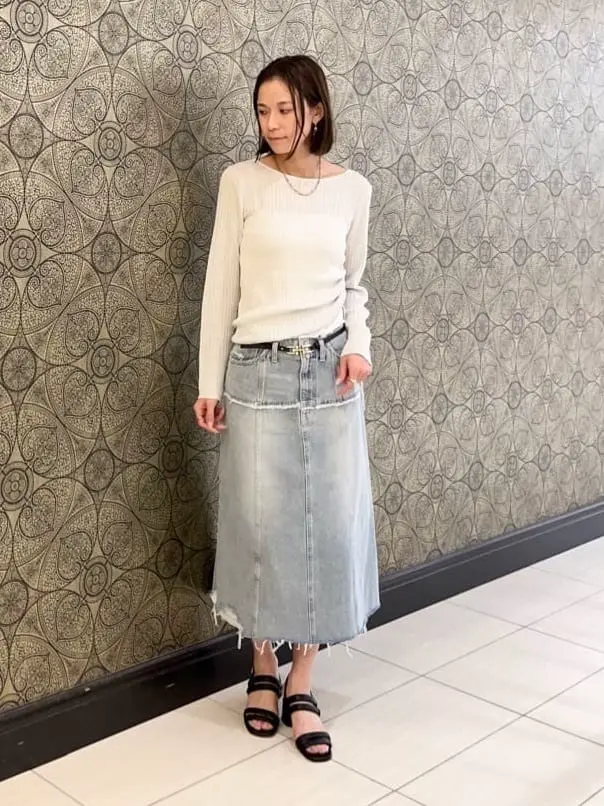 GRACE CONTINENTAL The Banquet 亀田 未希 コーディネート画像