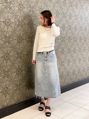 GRACE CONTINENTAL The Banquet 亀田 未希 コーディネート画像