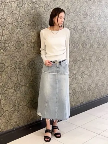 GRACE CONTINENTAL The Banquet 亀田 未希 コーディネート画像