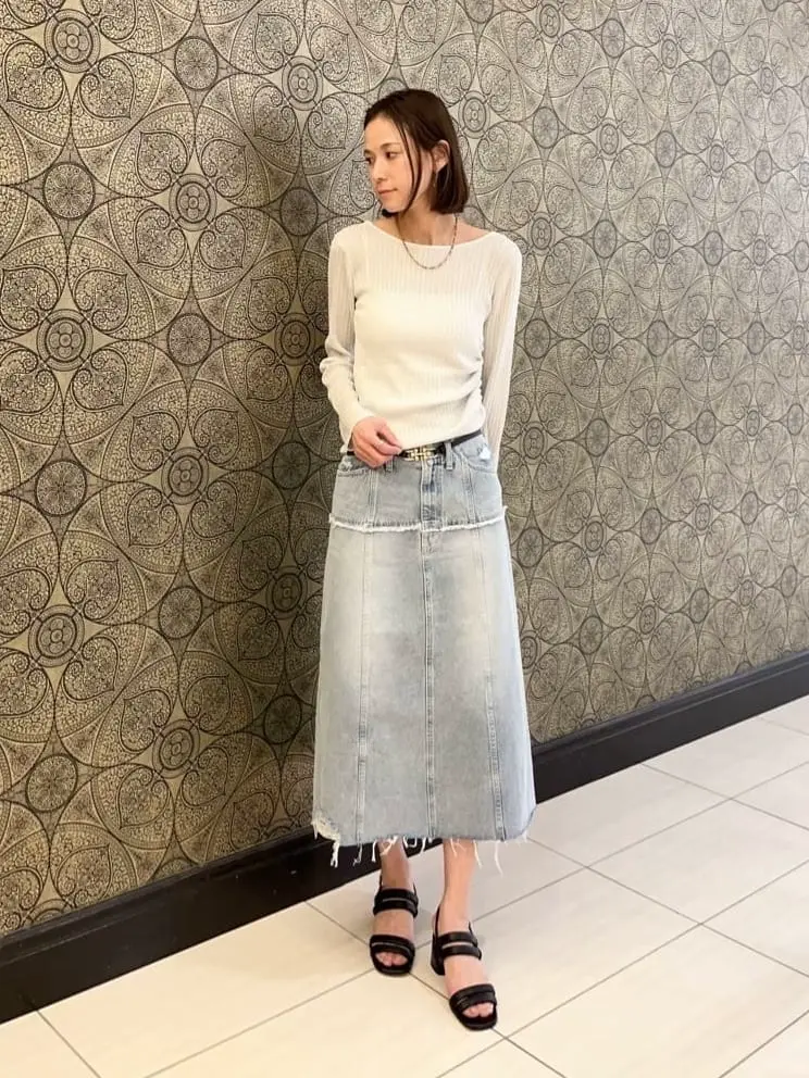 GRACE CONTINENTAL The Banquet 亀田 未希 コーディネート画像