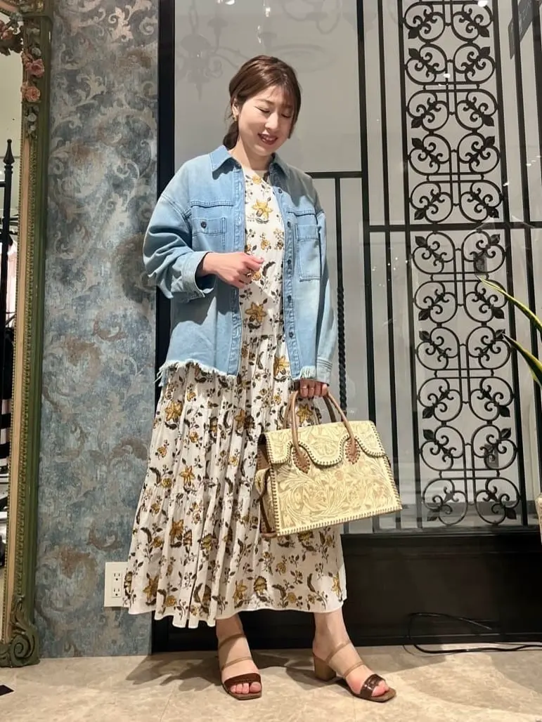 GRACE CONTINENTAL The Banquet 泉　智子 コーディネート画像