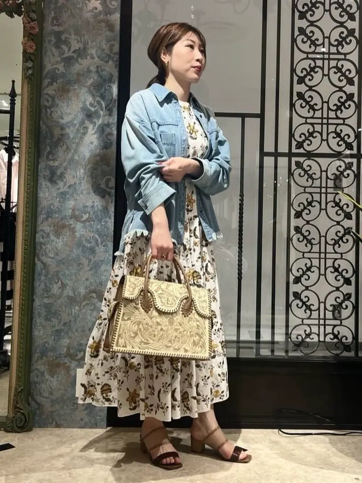 GRACE CONTINENTAL The Banquet 泉　智子 コーディネート画像