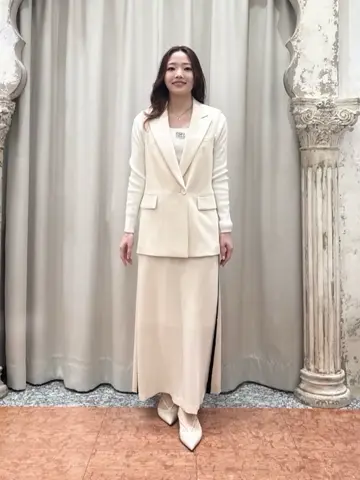 GRACE CONTINENTAL The Banquet 関谷　真琴 コーディネート画像