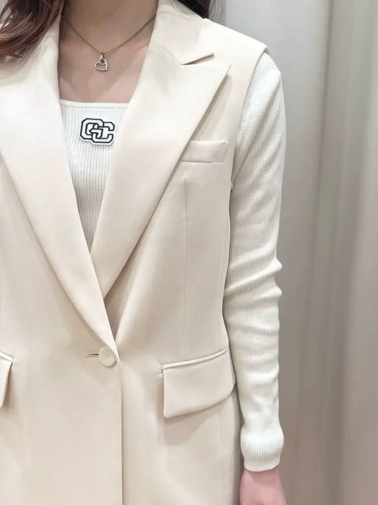 GRACE CONTINENTAL The Banquet 関谷　真琴 コーディネート画像