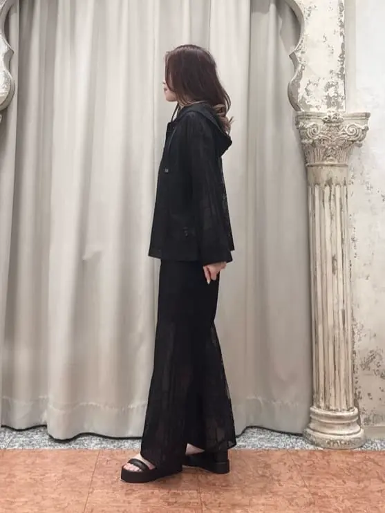 GRACE CONTINENTAL The Banquet 関谷　真琴 コーディネート画像