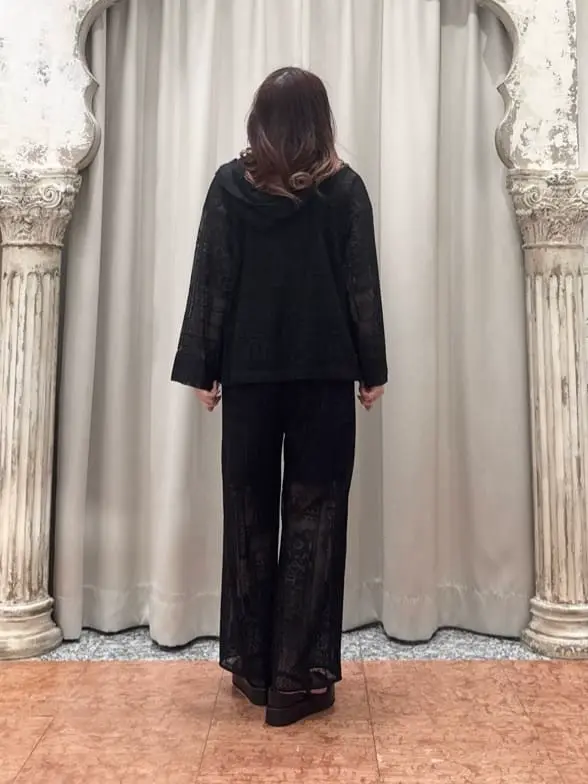 GRACE CONTINENTAL The Banquet 関谷　真琴 コーディネート画像