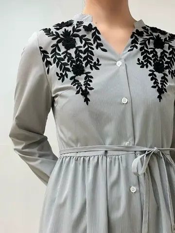 GRACE CONTINENTAL The Banquet Kogane. コーディネート画像