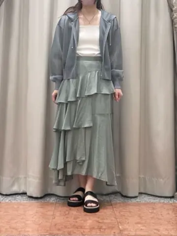 GRACE CONTINENTAL The Banquet 関谷　真琴 コーディネート画像