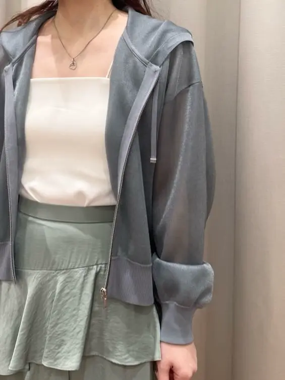 GRACE CONTINENTAL The Banquet 関谷　真琴 コーディネート画像