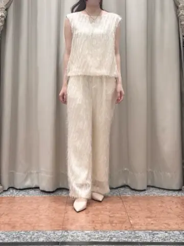 GRACE CONTINENTAL The Banquet 関谷　真琴 コーディネート画像