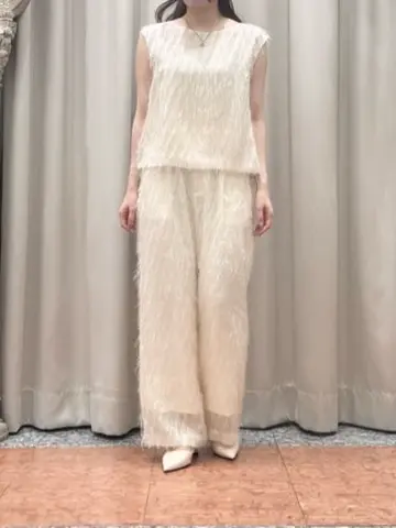 GRACE CONTINENTAL The Banquet 関谷　真琴 コーディネート画像