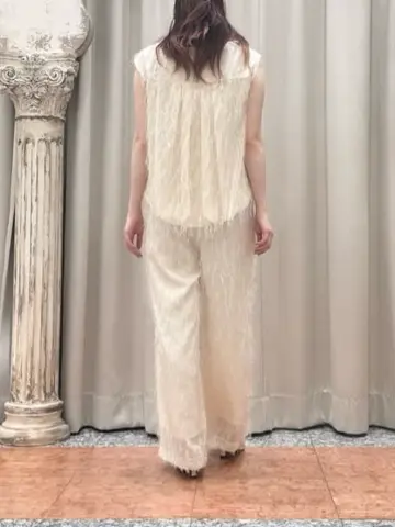 GRACE CONTINENTAL The Banquet 関谷　真琴 コーディネート画像