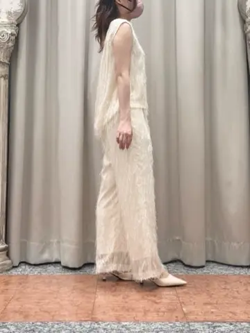 GRACE CONTINENTAL The Banquet 関谷　真琴 コーディネート画像