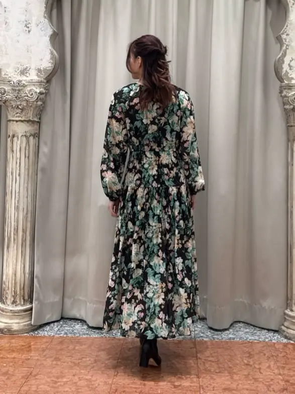 GRACE CONTINENTAL The Banquet 関谷　真琴 コーディネート画像