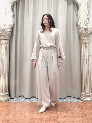 GRACE CONTINENTAL The Banquet 関谷　真琴 コーディネート画像