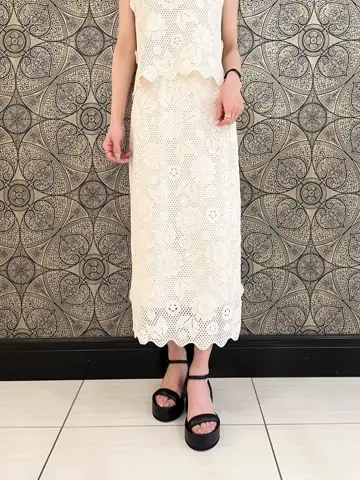 GRACE CONTINENTAL The Banquet 亀田 未希 コーディネート画像