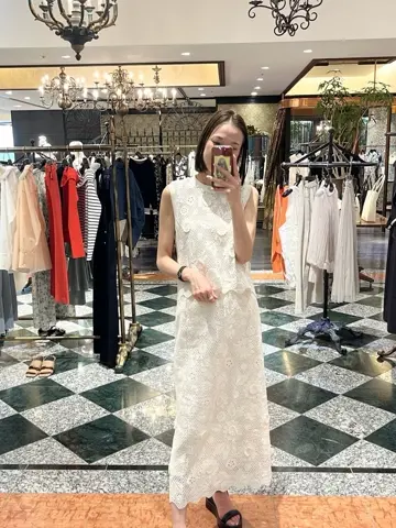 GRACE CONTINENTAL The Banquet 亀田 未希 コーディネート画像