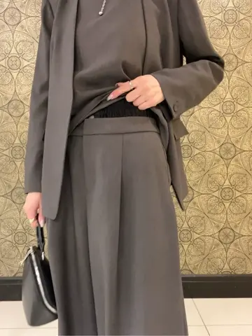 GRACE CONTINENTAL The Banquet 亀田 未希 コーディネート画像