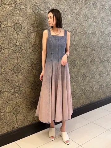 GRACE CONTINENTAL The Banquet 亀田 未希 コーディネート画像