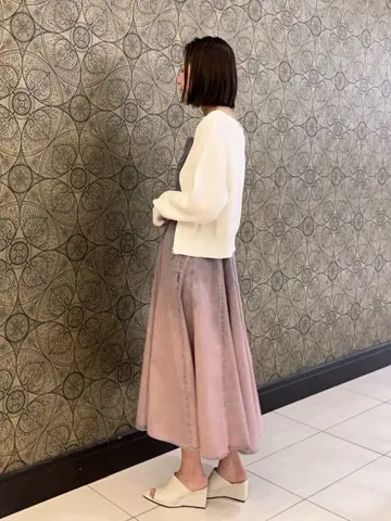 GRACE CONTINENTAL The Banquet 亀田 未希 コーディネート画像