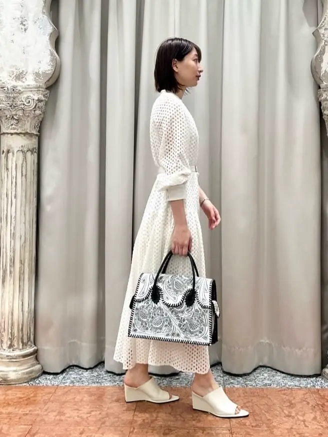 GRACE CONTINENTAL The Banquet eri コーディネート画像