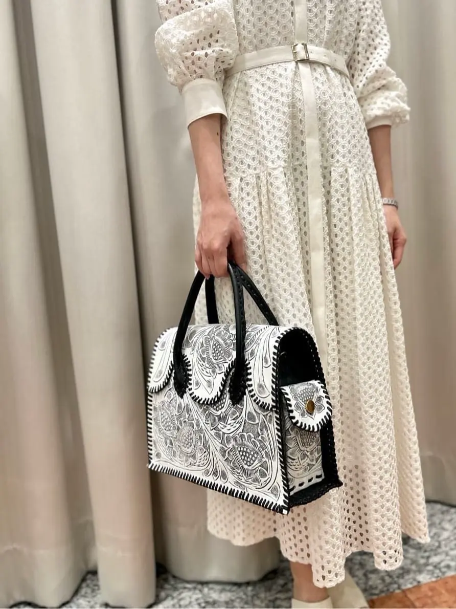 GRACE CONTINENTAL The Banquet eri コーディネート画像