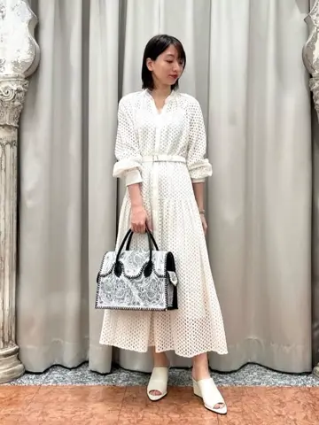 GRACE CONTINENTAL The Banquet eri コーディネート画像