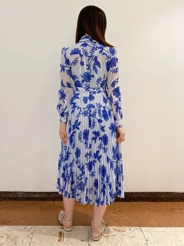 GRACE CONTINENTAL The Banquet mikiho コーディネート画像