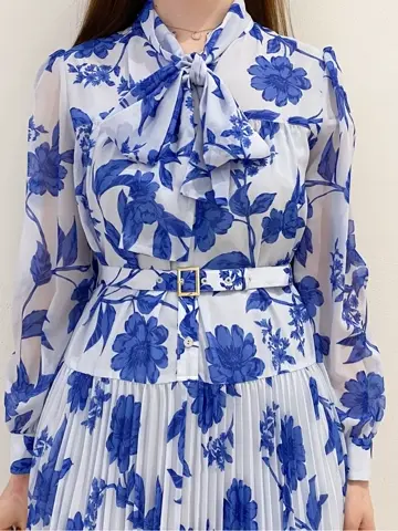 GRACE CONTINENTAL The Banquet mikiho コーディネート画像