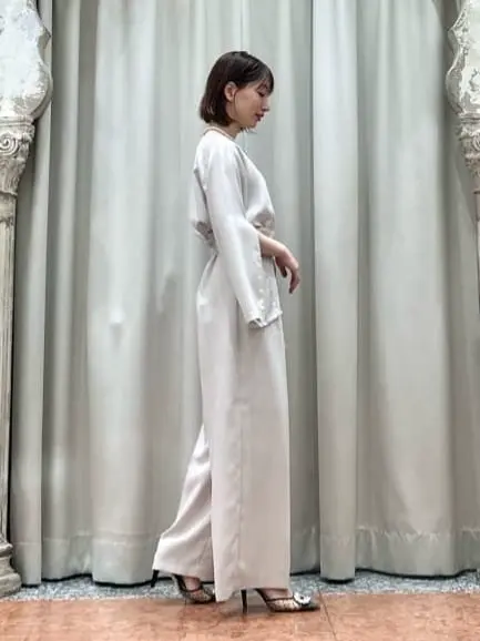 GRACE CONTINENTAL The Banquet eri コーディネート画像