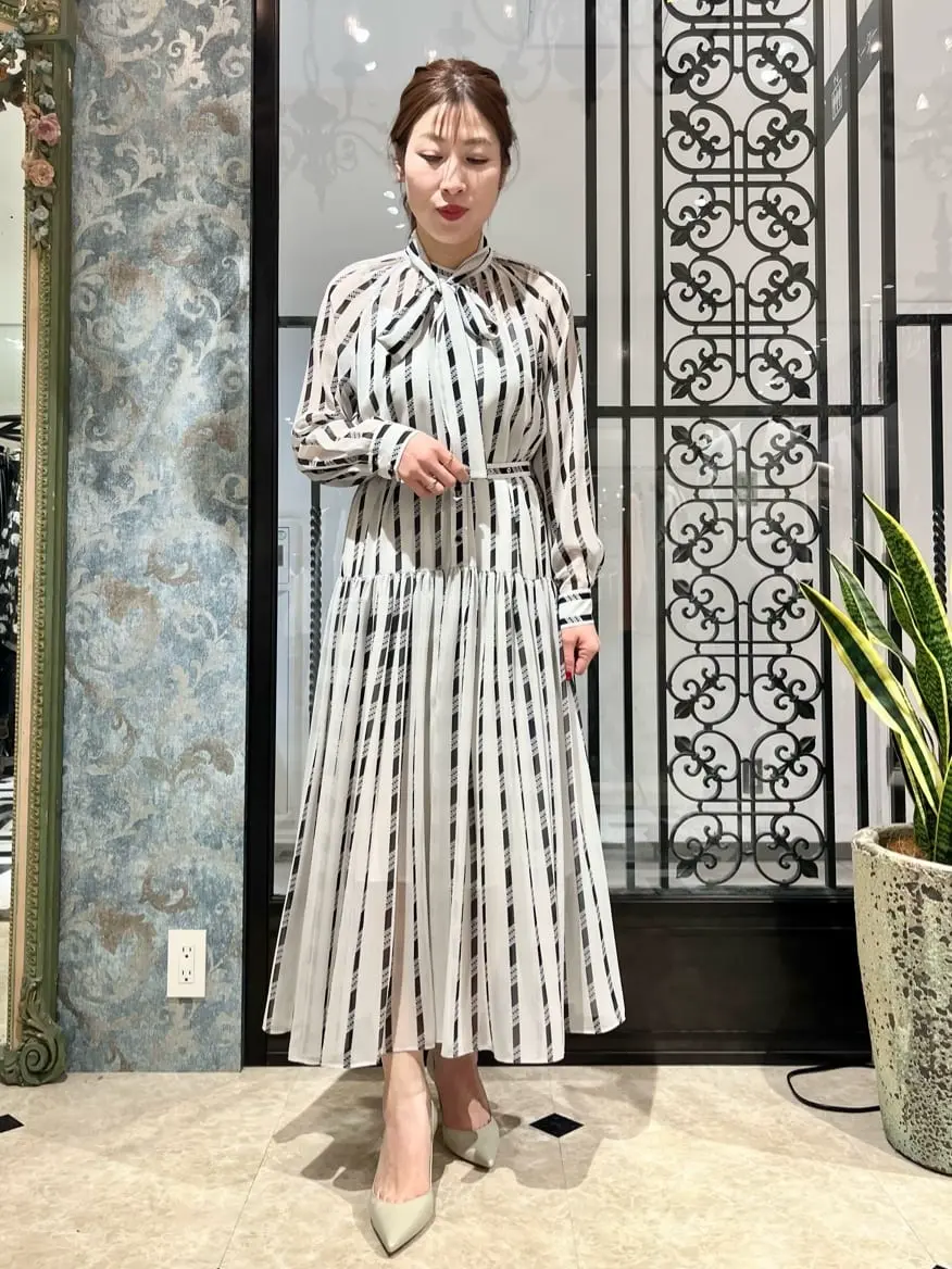 GRACE CONTINENTAL The Banquet 泉　智子 コーディネート画像