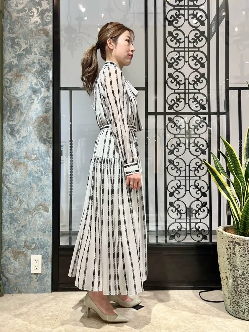 GRACE CONTINENTAL The Banquet 泉　智子 コーディネート画像