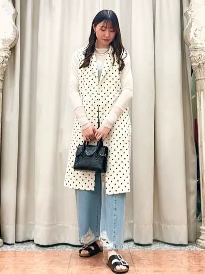 GRACE CONTINENTAL The Banquet 遠藤　みずき コーディネート画像