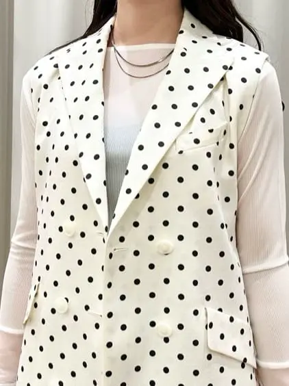 GRACE CONTINENTAL The Banquet 遠藤　みずき コーディネート画像